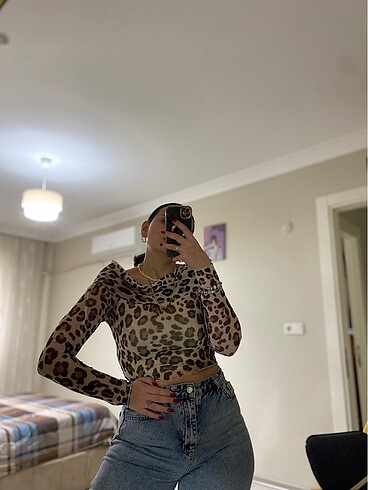 Bershka bluz leoparlı