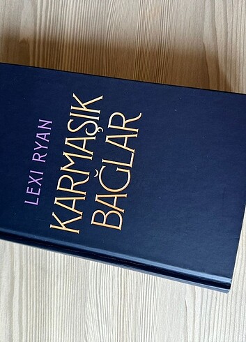  Beden Renk Lexi Ryan - Martı Yayınları 
