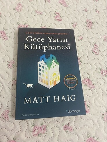 Gece yarısı kütüphanesi
