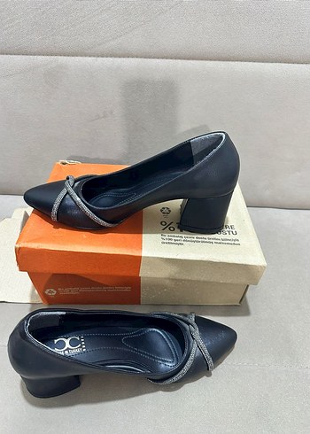 Kahverengi Tokalı Kadın Topuklu Bot - Görsel 9