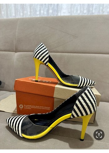 Kahverengi Tokalı Kadın Topuklu Bot - Görsel 5