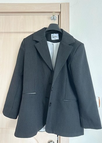 Düğmeli Gri Çizgili Kadın Blazer Ceket - Görsel 3