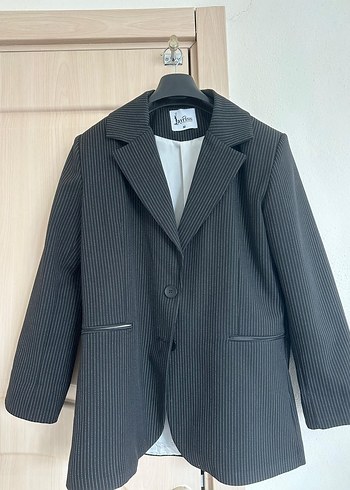 Düğmeli Gri Çizgili Kadın Blazer Ceket - Görsel 4