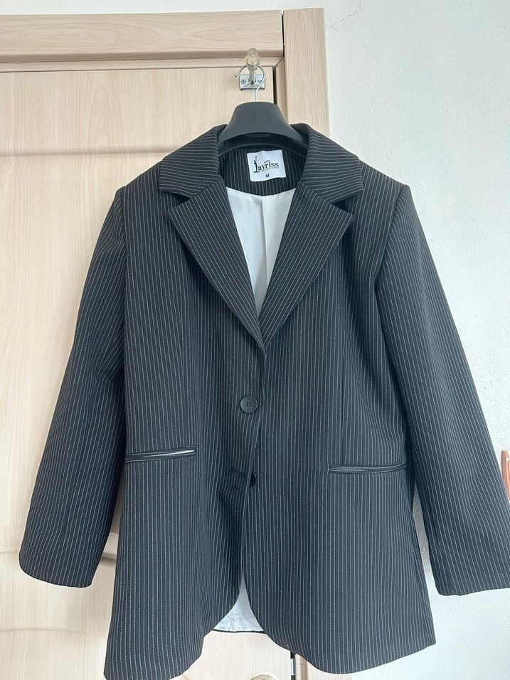 Düğmeli Gri Çizgili Kadın Blazer Ceket - Görsel 4