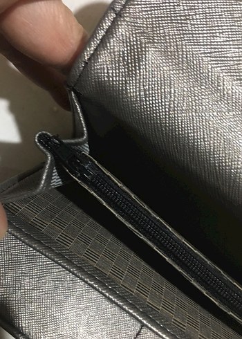 Gri Deri Tokalı Kadın Portföy Cüzdan - Görsel 4