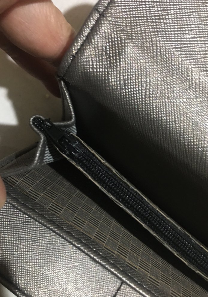 Gri Deri Tokalı Kadın Portföy Cüzdan - Görsel 4