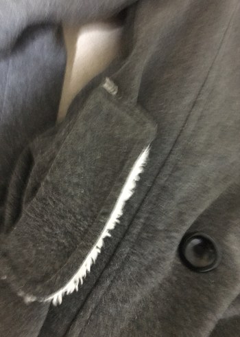 Kapüşonlu gri düğmeli kaban - Görsel 5