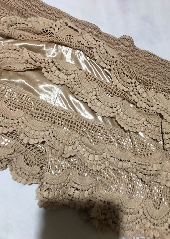 A9-Bej Fırfırlı Örgü Bohem Şort - Görsel 3