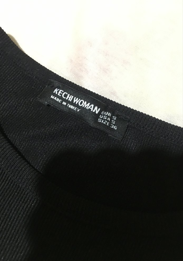 Siyah Kemer Detaylı Uzun Kollu Bluz crop - Görsel 3