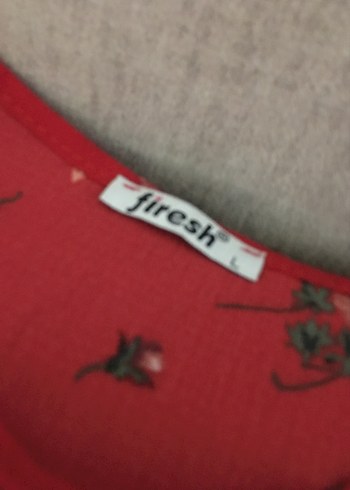 Kırmızı Çiçekli Dantel Detaylı Bohem Bluz - Görsel 5