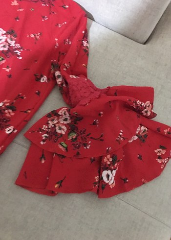 Kırmızı Çiçekli Dantel Detaylı Bohem Bluz - Görsel 4