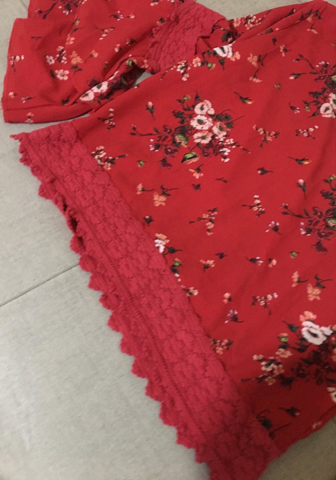 Kırmızı Çiçekli Dantel Detaylı Bohem Bluz - Görsel 2