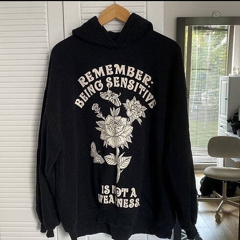 bershka sweatshirt S beden