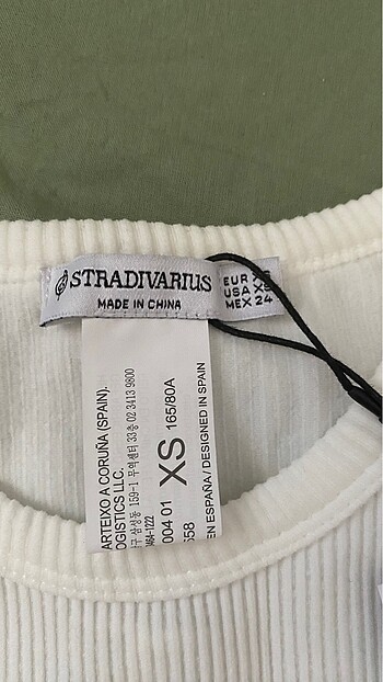 xs Beden stradivarius beyaz crop