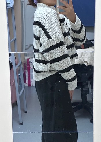 Gri Çizgili Yüksek Yakalı Kadın Kazak - Görsel 9