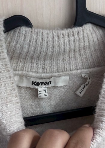 Bej Yünlü Yüksek Yakalı Kadın Kazak - Görsel 3