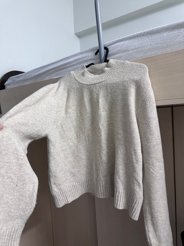 Bej Yünlü Yüksek Yakalı Kadın Kazak - Görsel 4