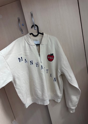 Bej Fermuarlı Manhattan Baskılı Sweatshirt