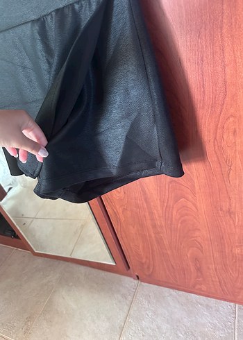 Siyah Deri Mini Etek - Görsel 4
