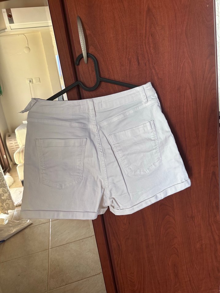 Kadın Beyaz Kot Şort - Görsel 5