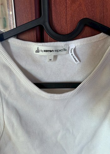 Beyaz Kadın Kolsuz Atlet - Görsel 3