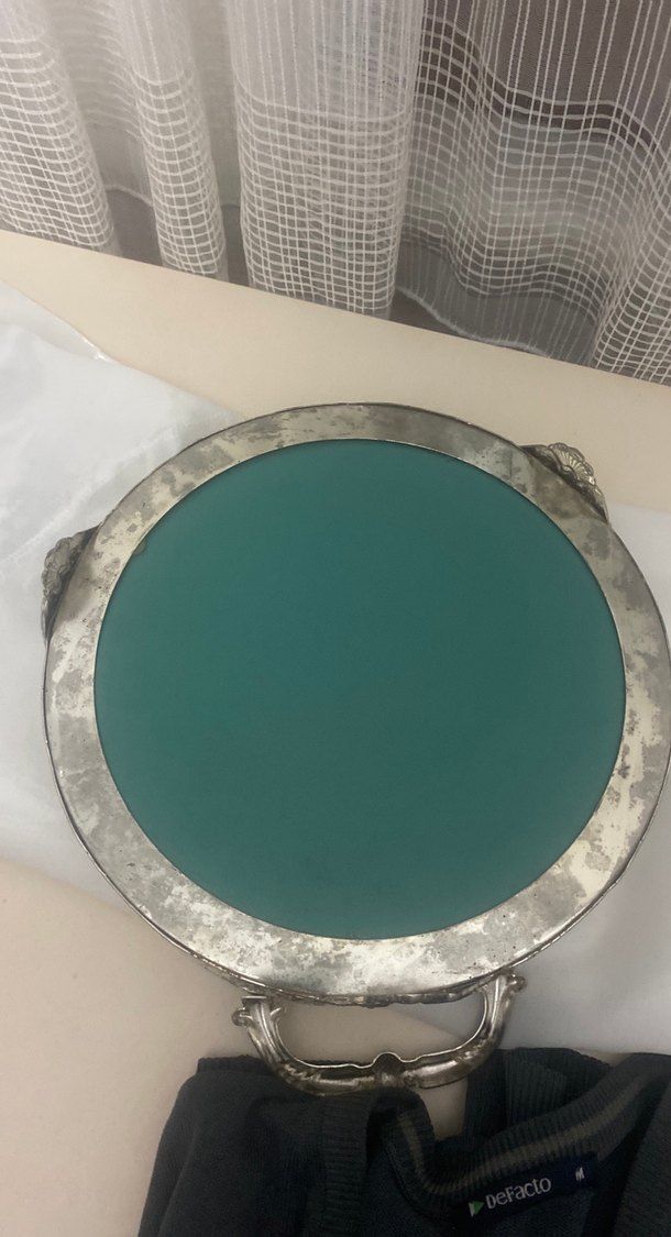 İşlemeli Beyaz Parlak Tepsi - Görsel 2