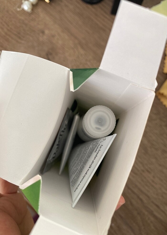 Gece mavisi saç boyası - Görsel 3