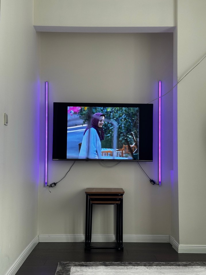 Çok Renkli Duvara Monte Monitör - Görsel 5