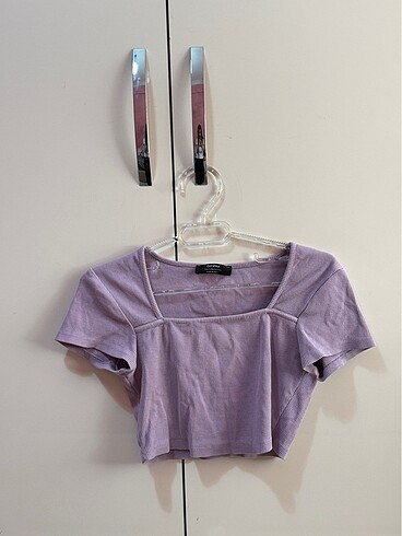 Lila crop