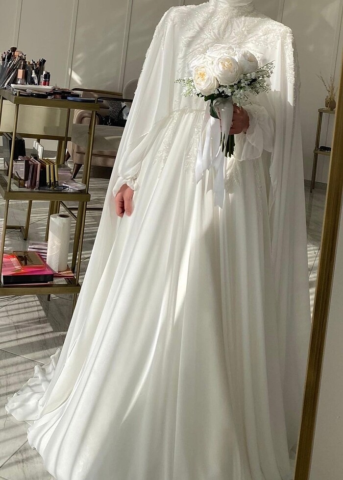 ÖZEL DİKİM PELERİNLİ GELİNLİK - Görsel 2