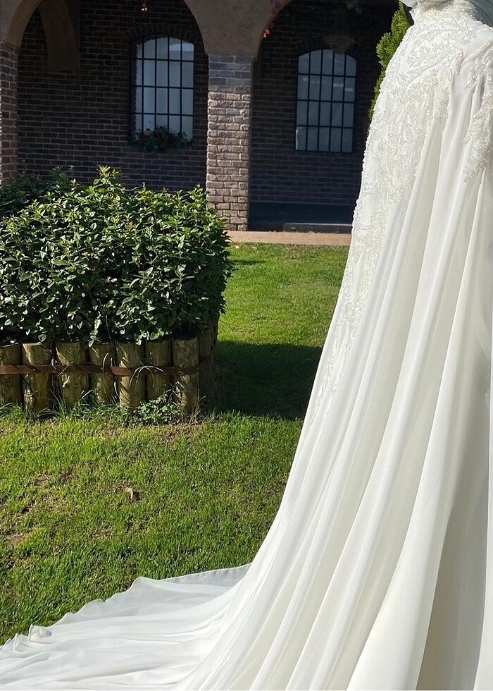 ÖZEL DİKİM PELERİNLİ GELİNLİK - Görsel 4