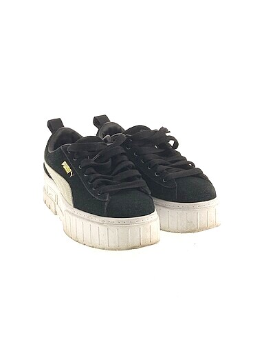 Puma Puma Spor Ayakkabı %70 İndirimli.