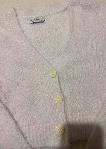 Stradivarius Düğmeli Beyaz V Yaka Triko Hırka - Görsel 3