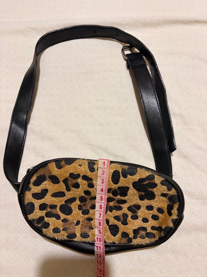 Leopar Desenli Deri Kadın Kemerli Bel Çantası - Görsel 2