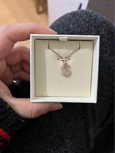Orijinal iconic swan swarovski kolye