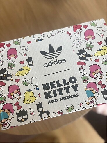 Adidas Adidas superstar hello kitty