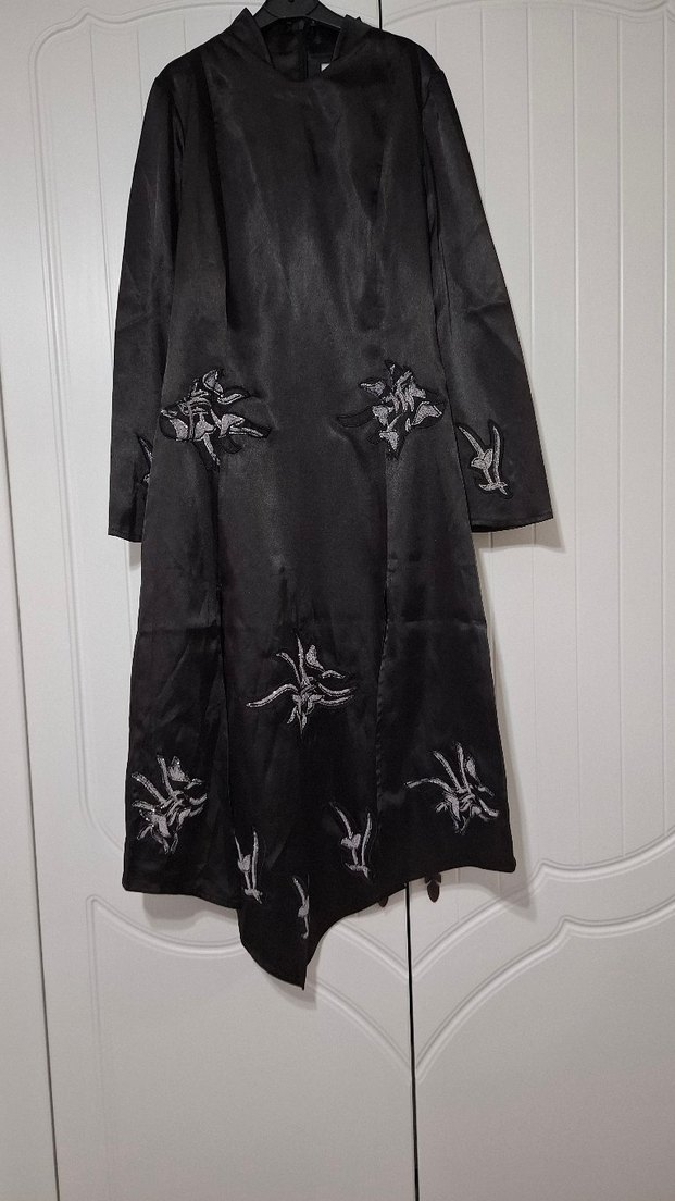 Nakışlı Siyah Uzun Kadın Giyimi - Görsel 2