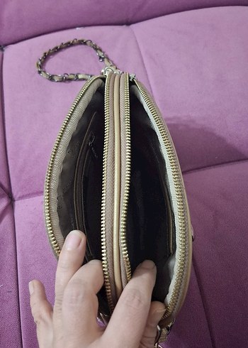 Zincir Detaylı Beyaz Kadın Çanta - Görsel 3