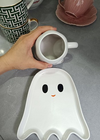 Sevimli Hayalet Tasarımlı Beyaz Kupa ve Tabak - Görsel 2