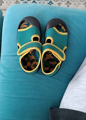 23 Beden Adidas sandalet