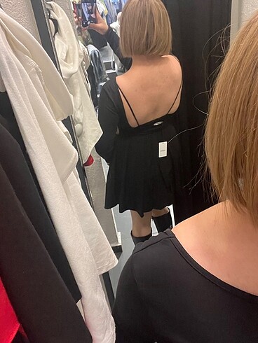 38 Beden siyah Renk Siyah sırtı açık mini elbise