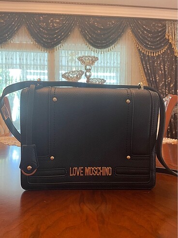 Love Moschino siyah çanta
