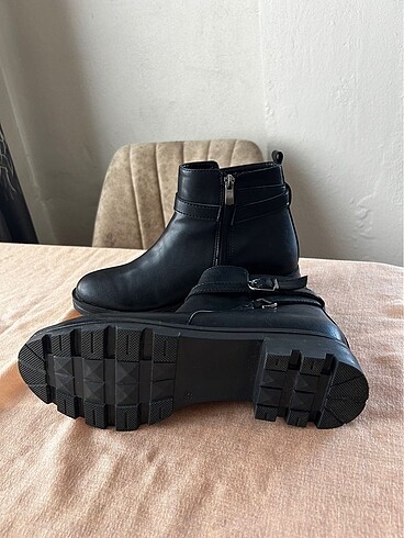 Diğer Kadın bot