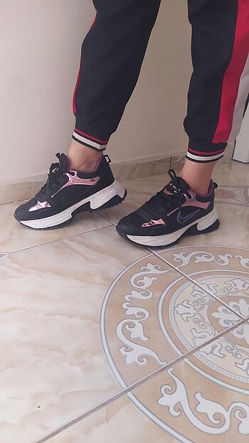 Nike Ayakkabı