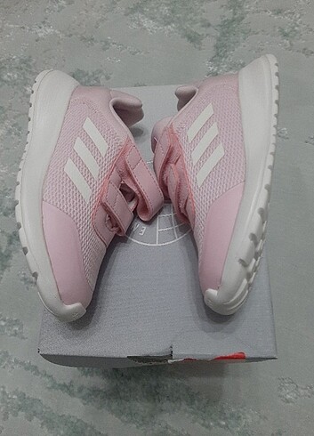 Adidas 26 Tensaur yeni model