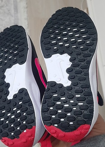 Nike Kız Çocuk Siyah-Pembe Spor Ayakkabı 26 - Görsel 13