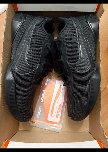 Siyah Erkek Koşu ve Antrenman Ayakkabısı 42  Nike türbe metcon - Görsel 3