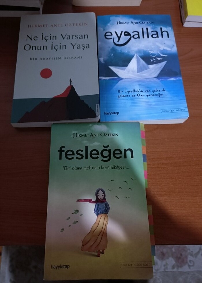 Hikmet Anıl Öztekin-Eyvallah-Fesleğen-Ne İçin Varsan Onun İçin Y - Görsel 4