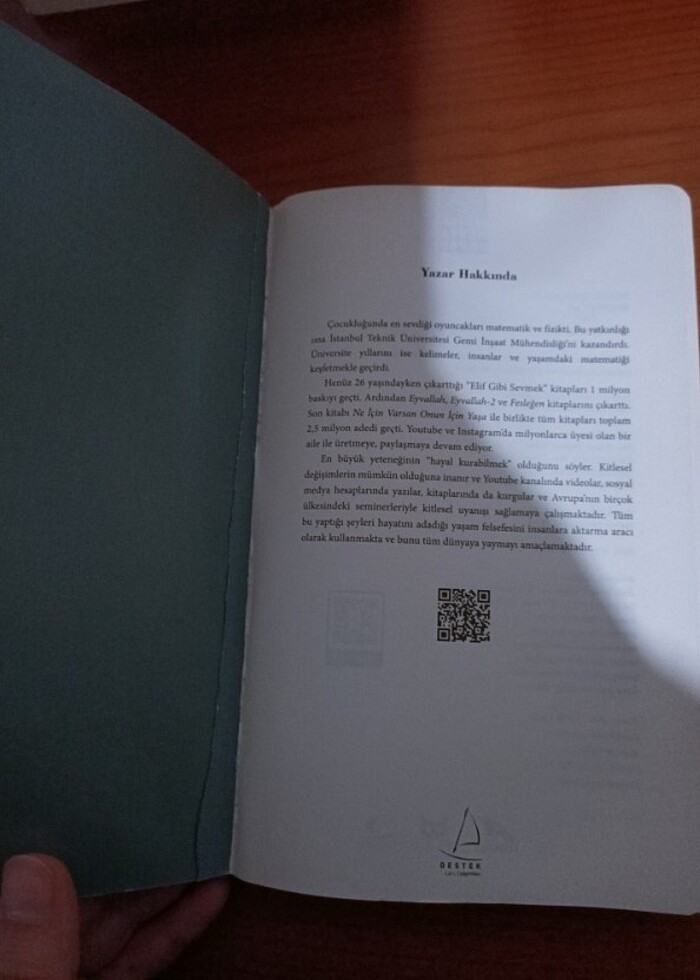 Hikmet Anıl Öztekin-Eyvallah-Fesleğen-Ne İçin Varsan Onun İçin Y - Görsel 5