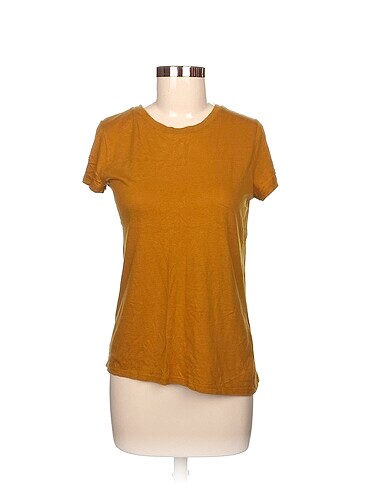 H&M T-shirt %70 İndirimli.
